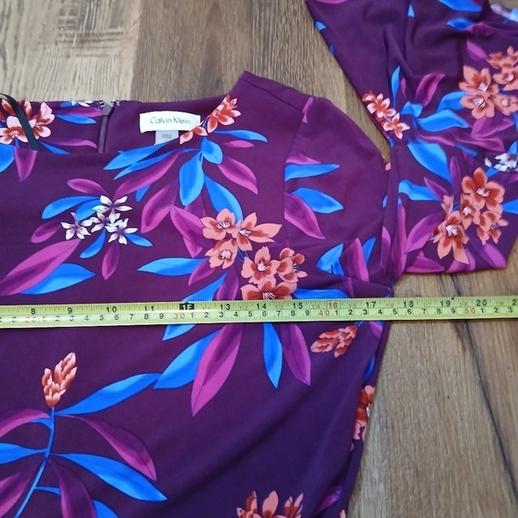 Calvin Klein Sheath Floral Dress Purple Blue Red Size 6 Knee Length Fitted - Picture 8 of 9